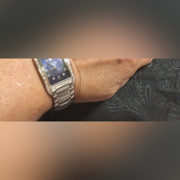 ❤️❤️PRETTY❤️Bulova❤️❤️ - Picture 11 of 13